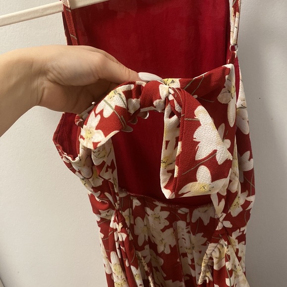 SHOWPO RED FLORAL ROMPER - Picture 4 of 6